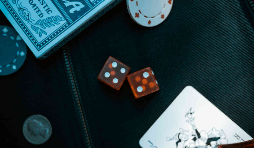 why are players attracted to poker