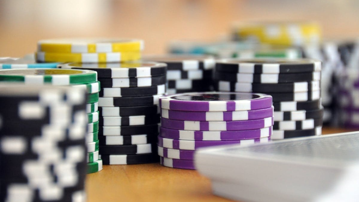 Why Real Progress in Poker Comes from Reviewing Your Weakest Spots