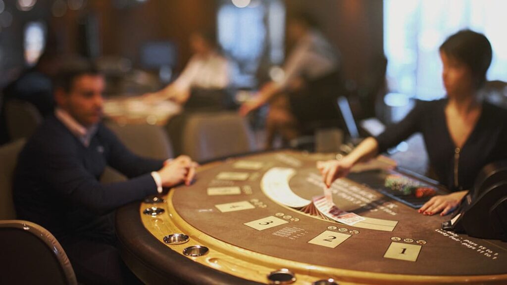 play-ultimate-texas-holdem