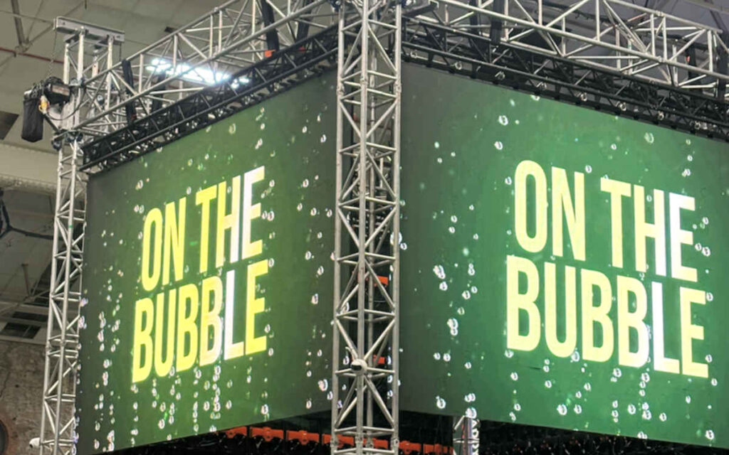 irish poker open on the bubble