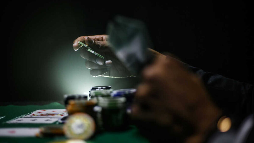 from poker tables to casino lobby