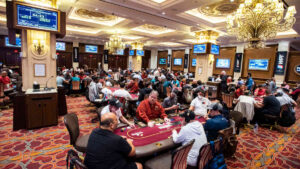 how to play poker in las vegas