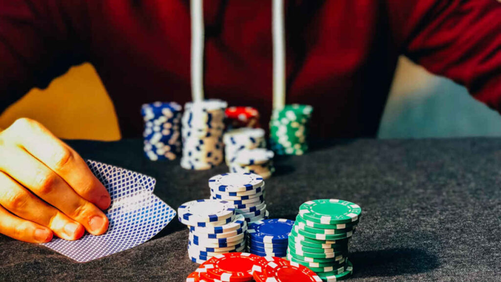 online poker and learning strategy