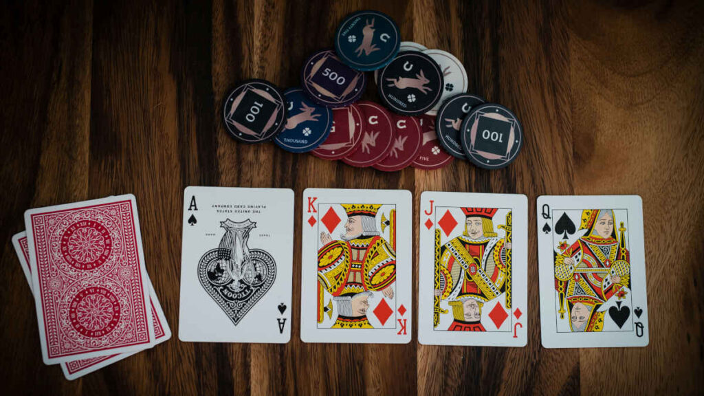 omaha vs holdem strategy adjustments